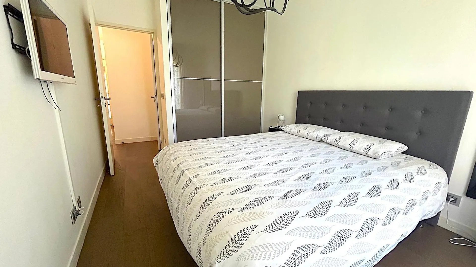 L'Appartement Saussure Parigi 0*,