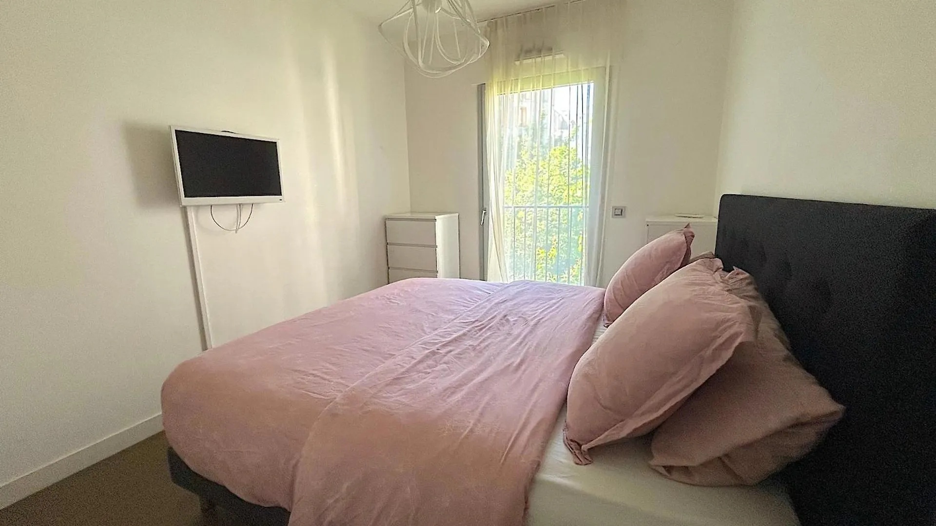 L'Appartement Saussure Parigi